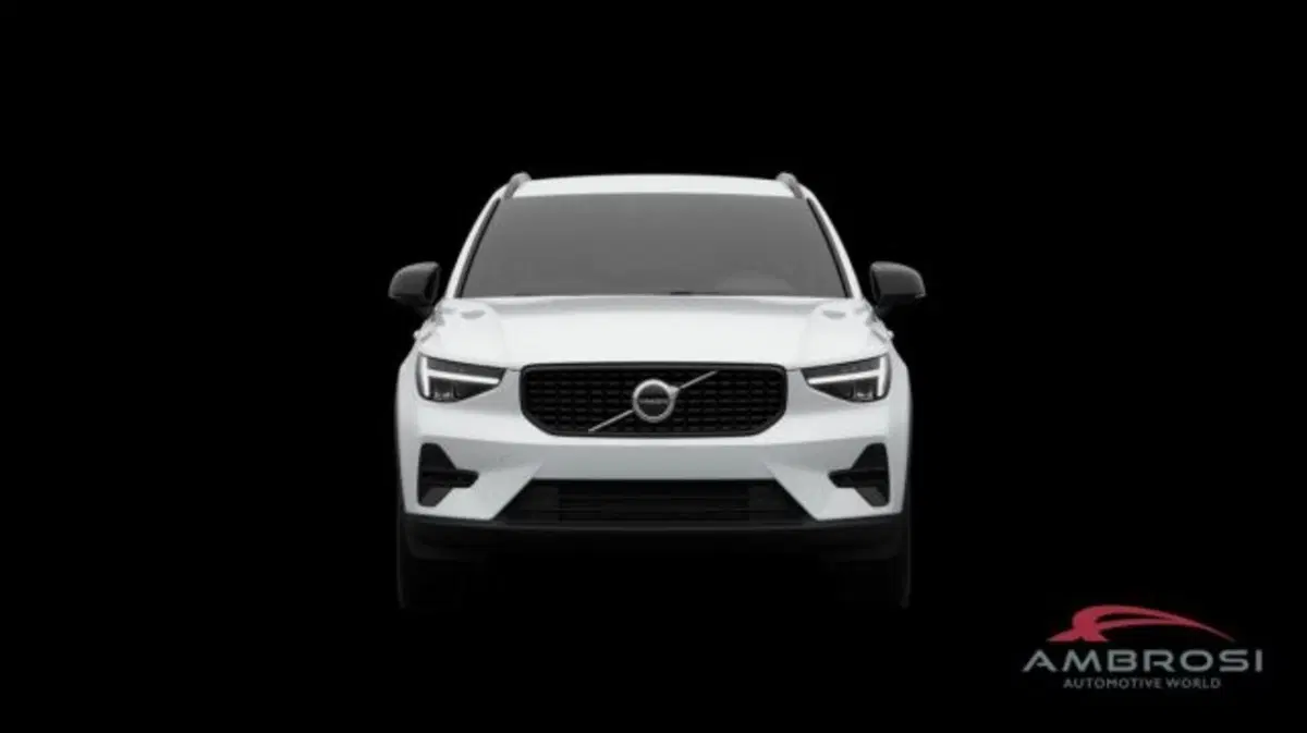 Volvo XC40 nuova a Perugia (8)