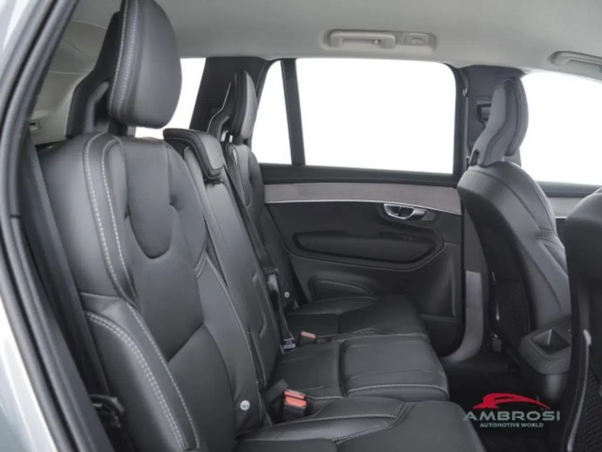 Volvo XC90 nuova a Perugia (12)