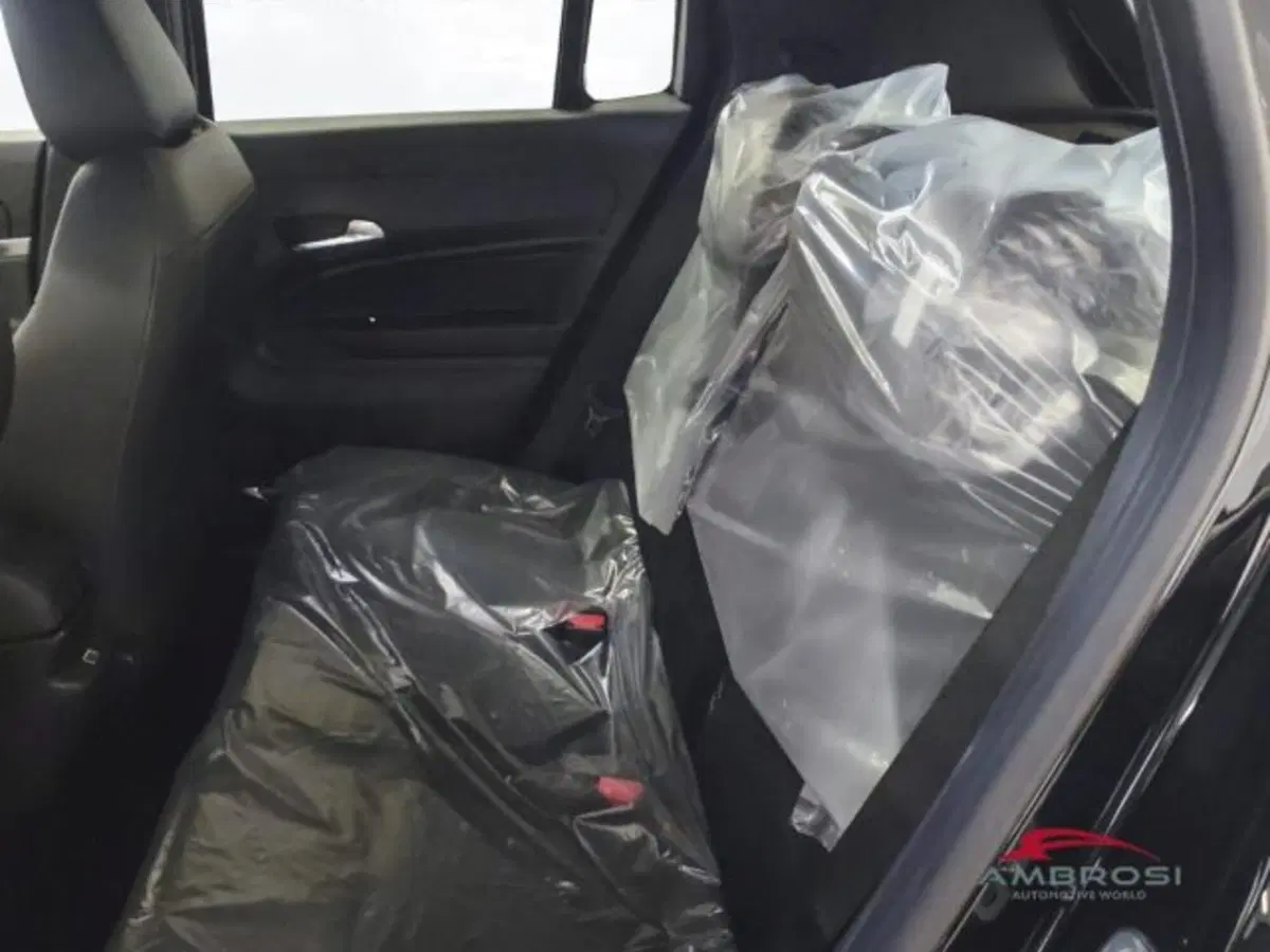 Jeep Avenger nuova a Perugia (11)