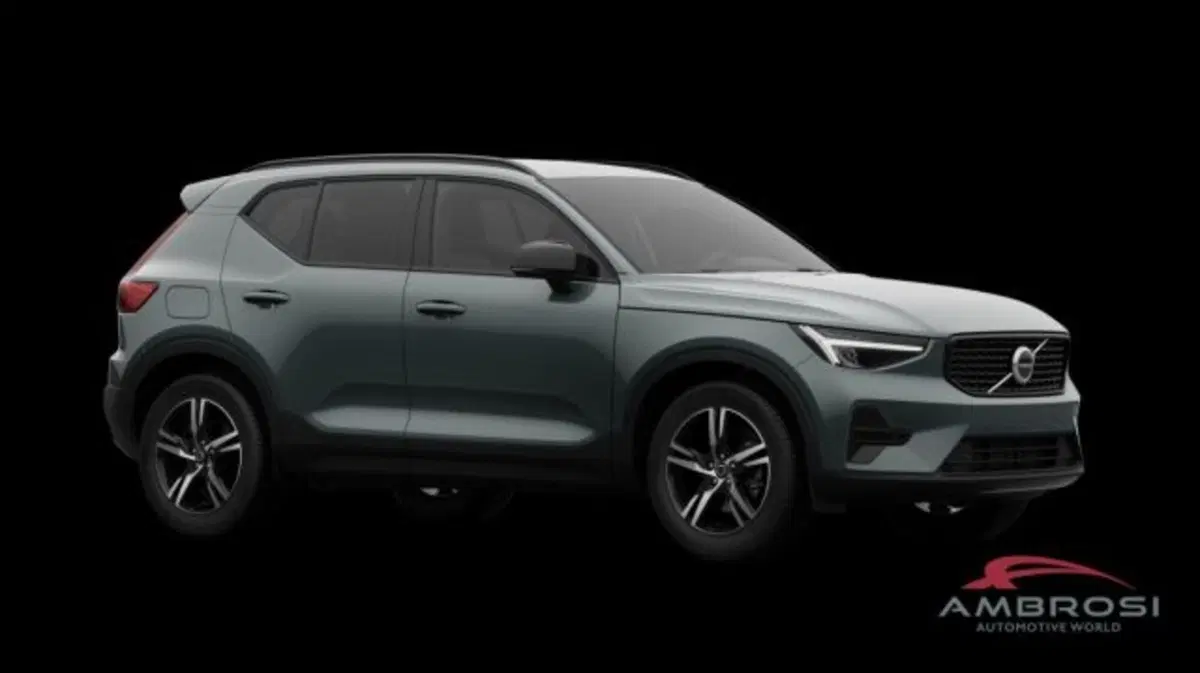 Volvo XC40 nuova a Perugia (7)