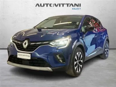 Renault Captur 1.6 full hybrid Techno 145cv auto del 2023 usata a Como