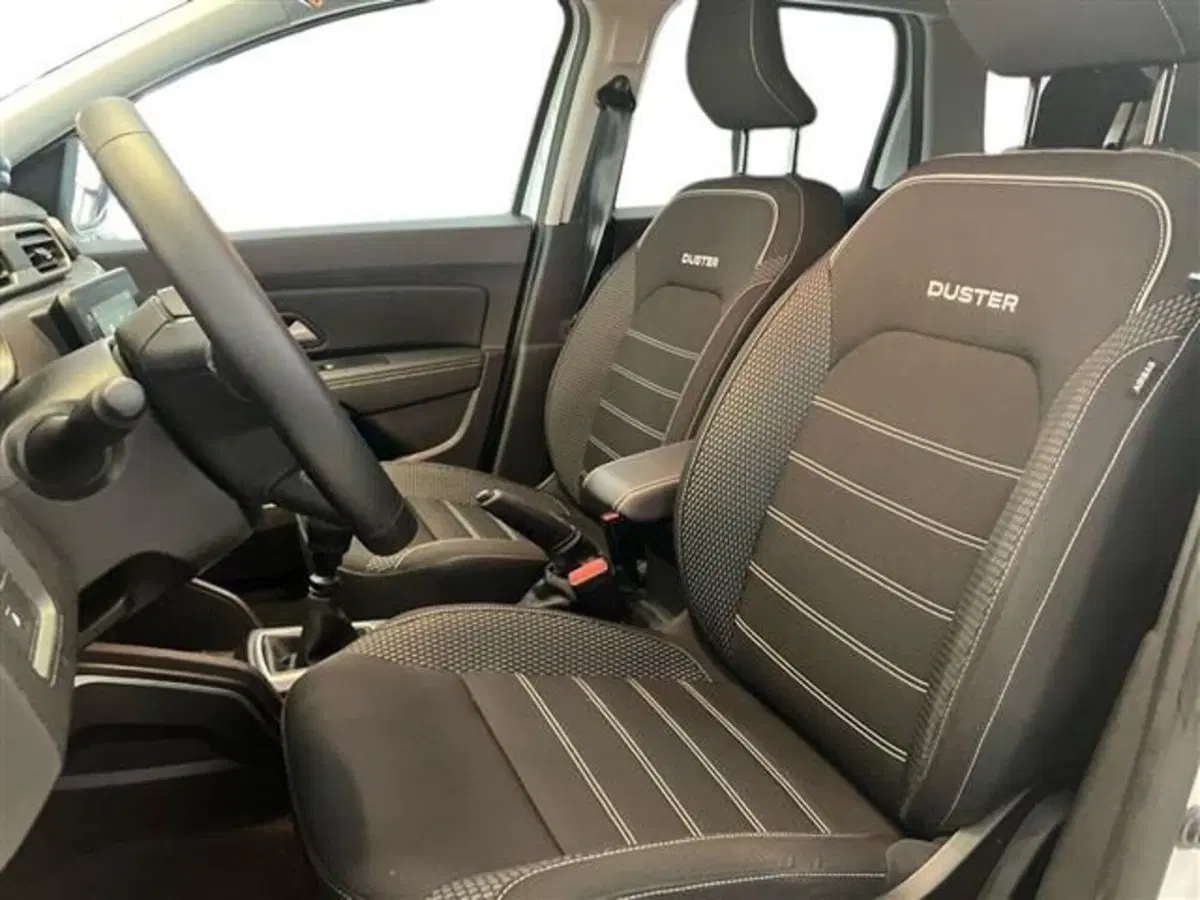 Dacia Duster usata a Como (11)