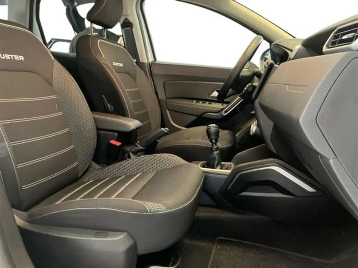 Dacia Duster usata a Como (12)
