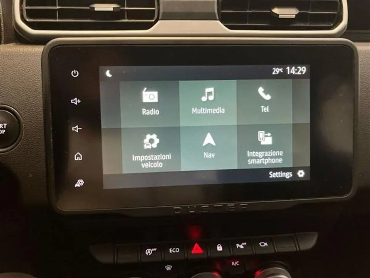 Dacia Duster usata a Como (14)