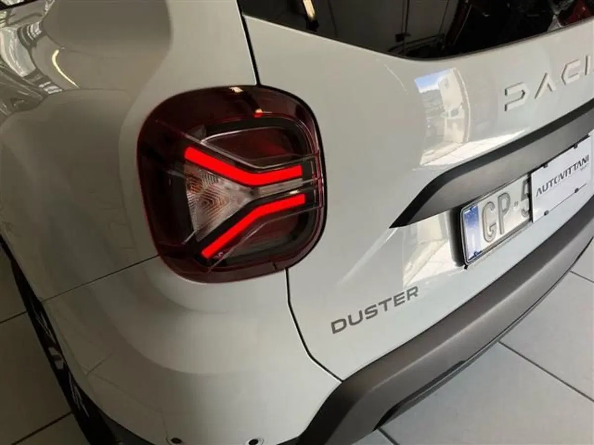 Dacia Duster usata a Como (7)