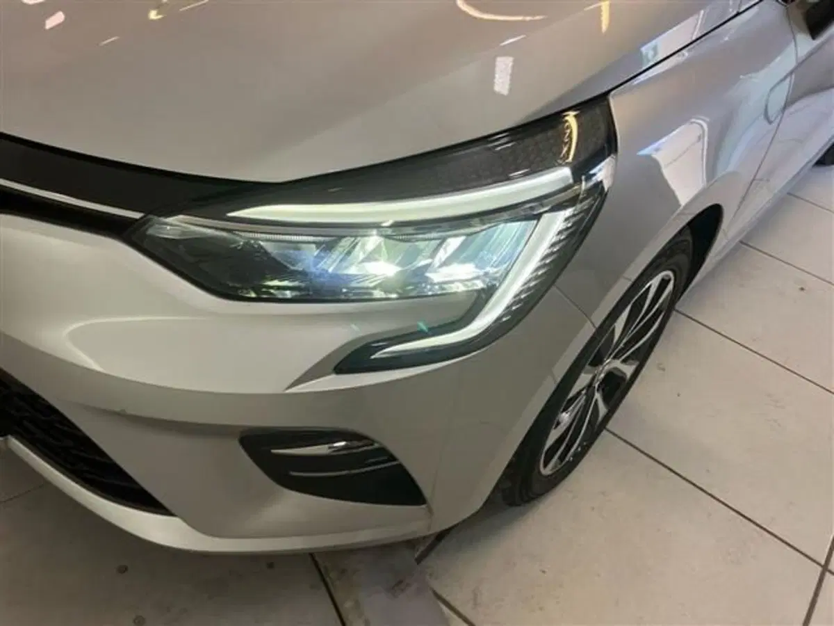 Renault Clio usata a Como (8)