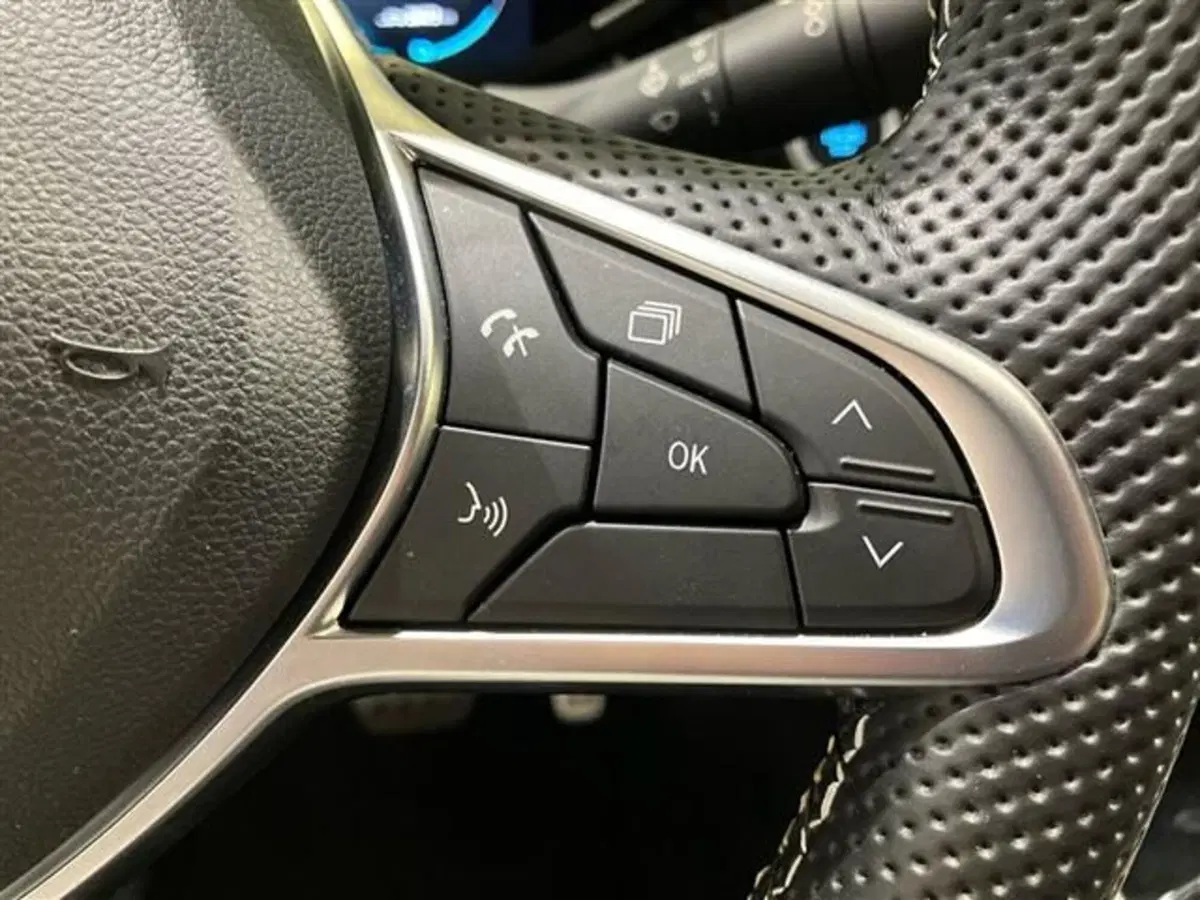 Renault Arkana usata a Como (18)