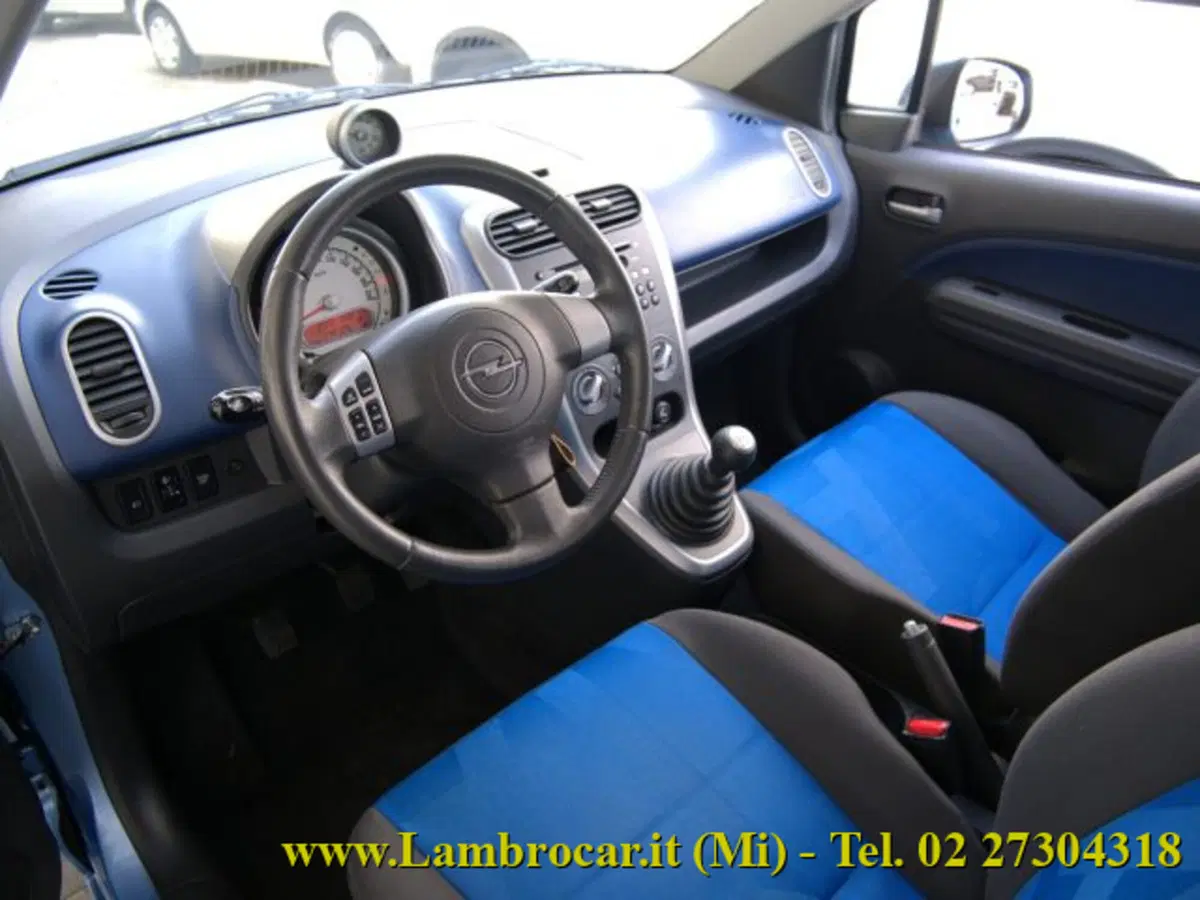 Opel Agila usata a Milano (3)