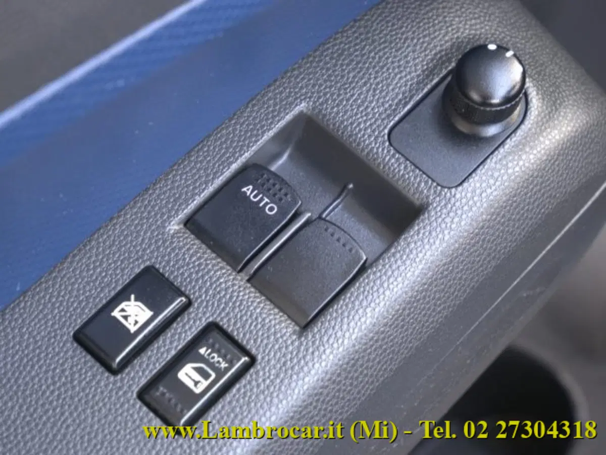 Opel Agila usata a Milano (8)