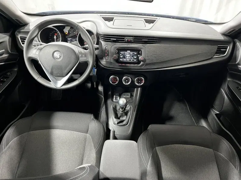 Alfa Romeo Giulietta usata a Sondrio (12)