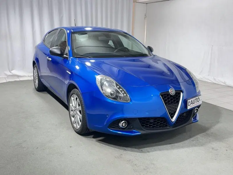 Alfa Romeo Giulietta usata a Sondrio (7)