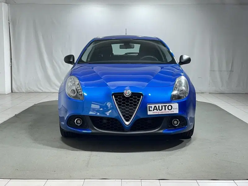 Alfa Romeo Giulietta usata a Sondrio (8)