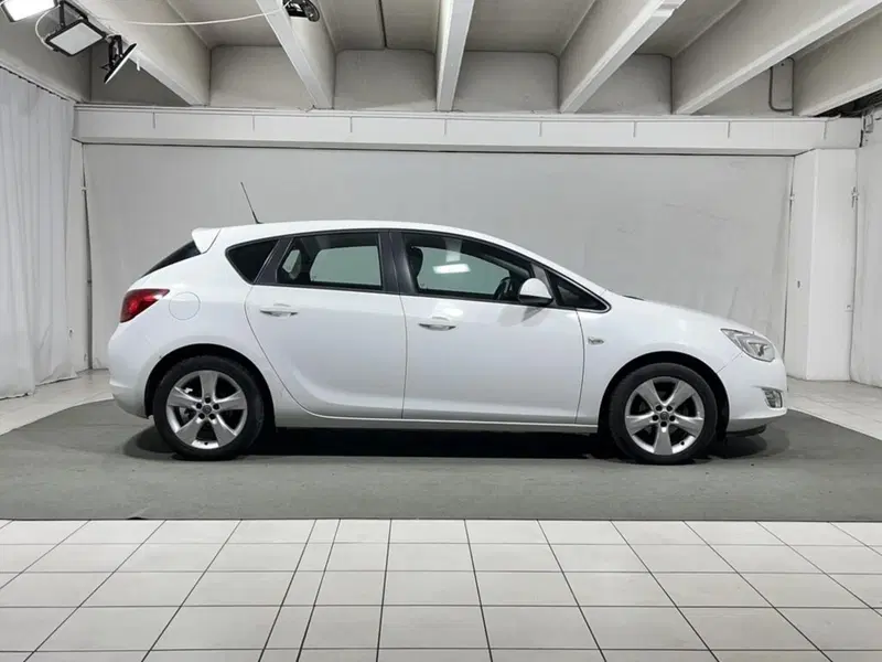 Opel Astra usata a Sondrio (6)
