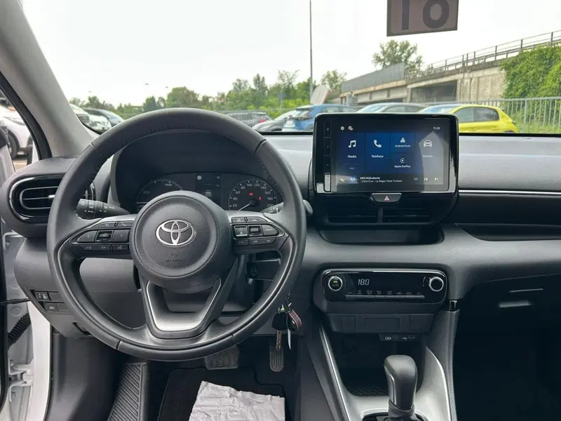 Toyota Yaris usata a Piacenza (11)