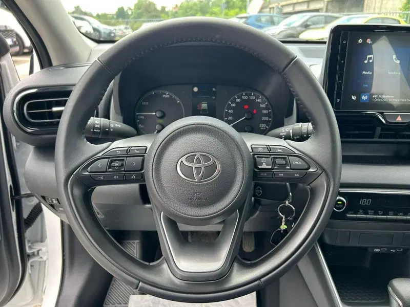 Toyota Yaris usata a Piacenza (12)