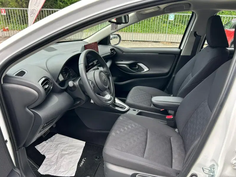 Toyota Yaris usata a Piacenza (9)