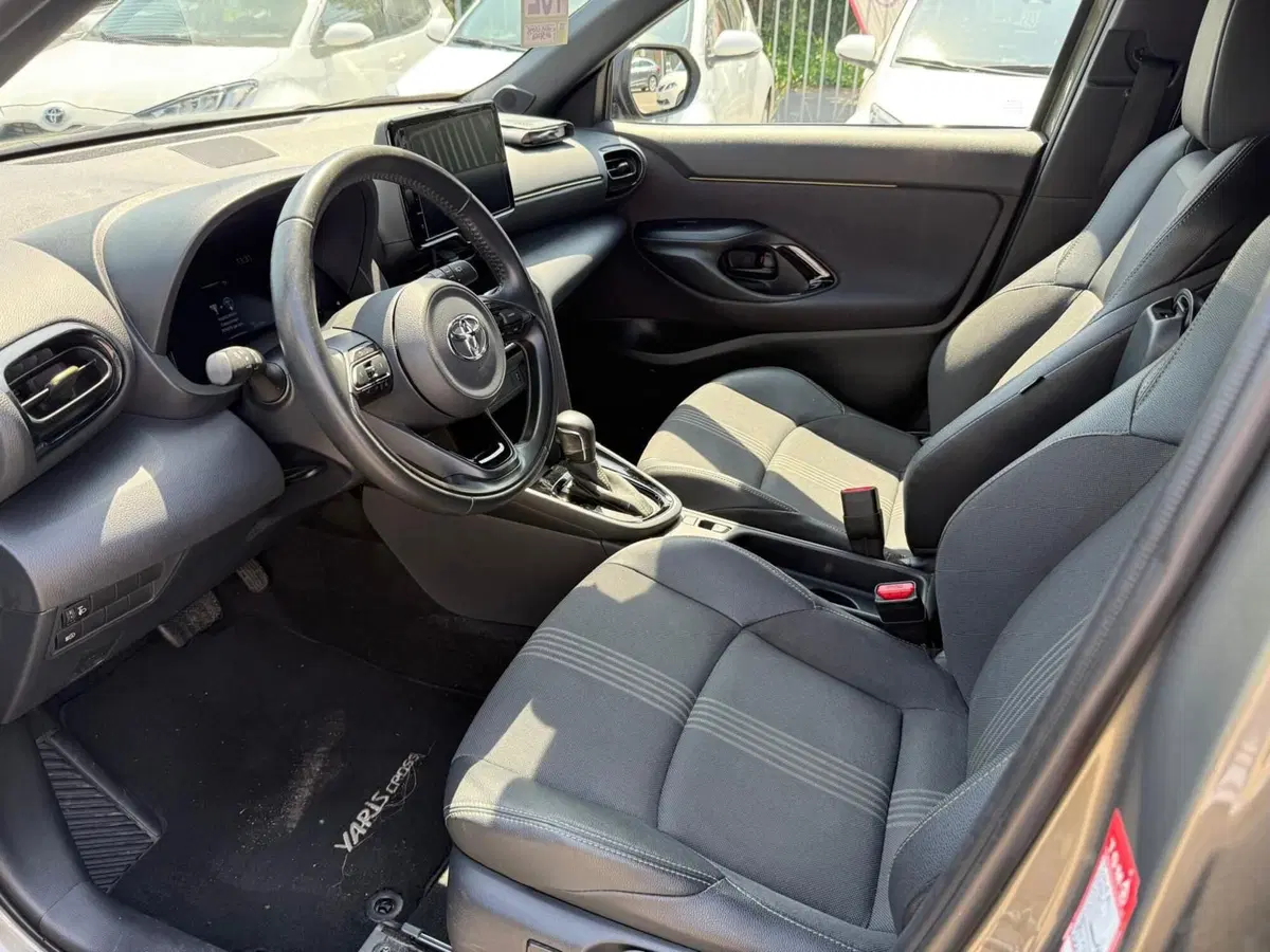 Toyota Yaris Cross usata a Piacenza (9)