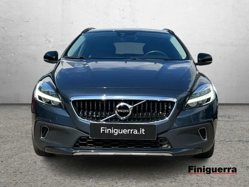 Volvo V40 Cross Country usata a Sondrio (2)