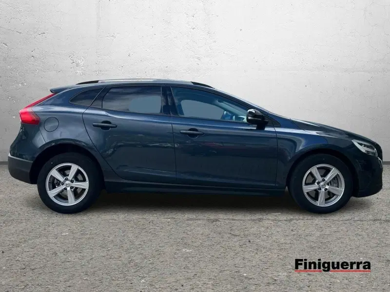 Volvo V40 Cross Country usata a Sondrio (5)