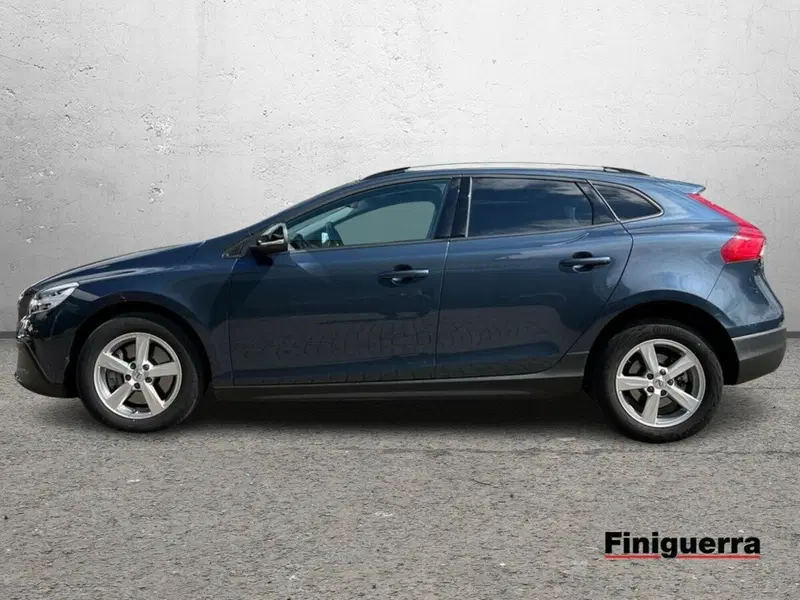 Volvo V40 Cross Country usata a Sondrio (6)