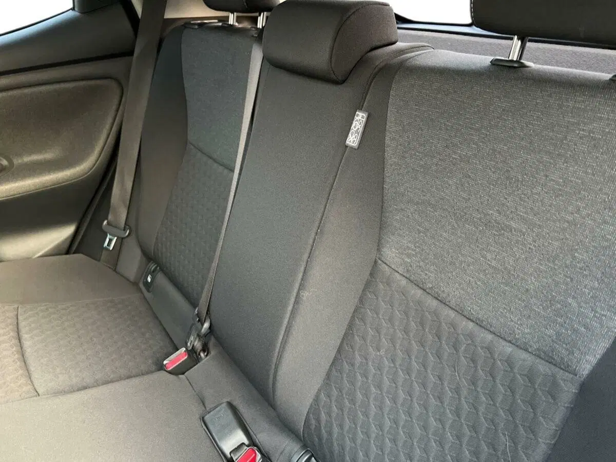 Toyota Yaris usata a Lecco (11)