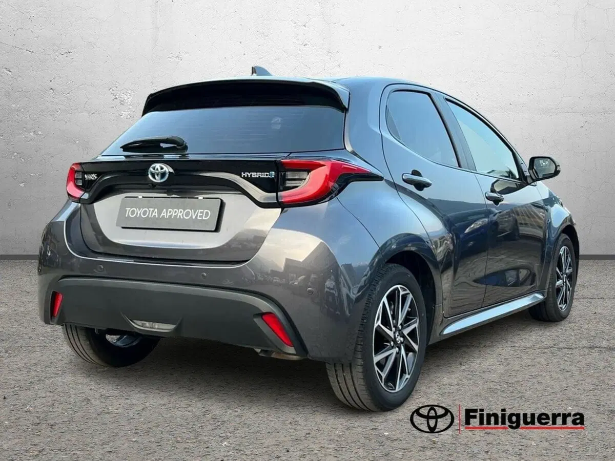 Toyota Yaris usata a Lecco (5)