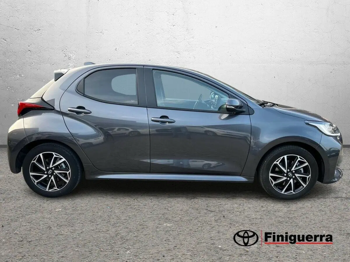 Toyota Yaris usata a Lecco (6)
