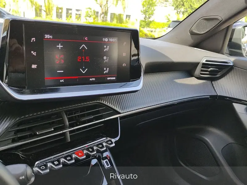 Peugeot 2008 usata a Como (10)