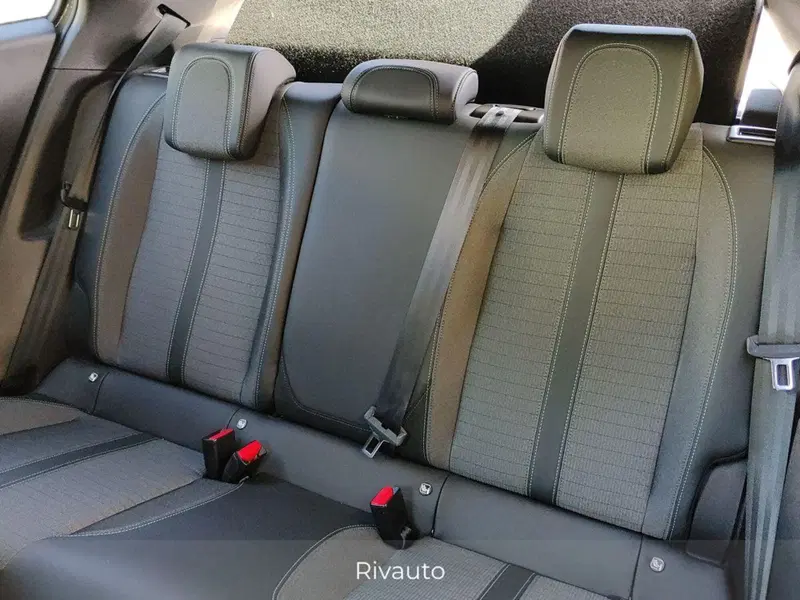 Peugeot 2008 usata a Como (11)