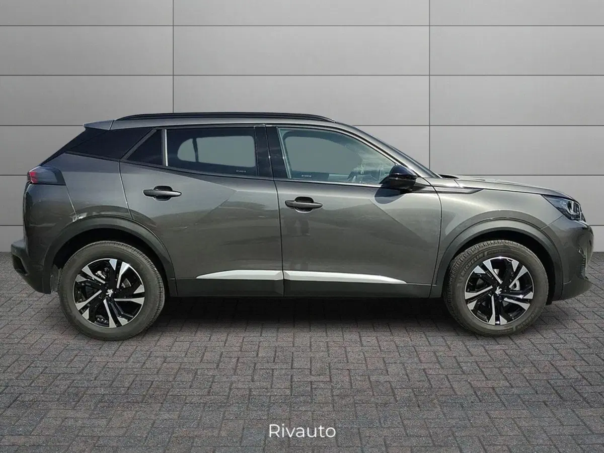 Peugeot 2008 usata a Como (4)