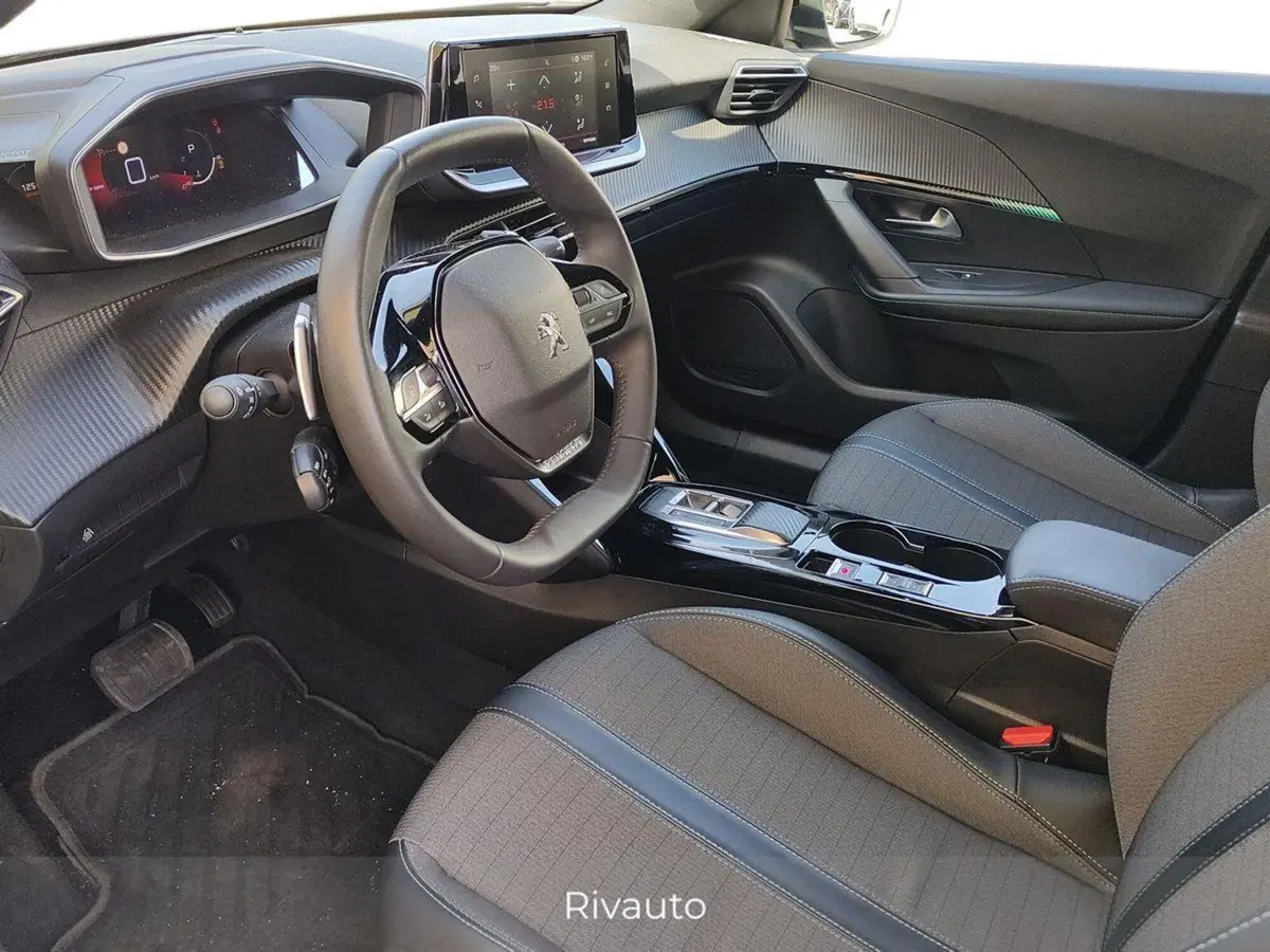 Peugeot 2008 usata a Como (7)