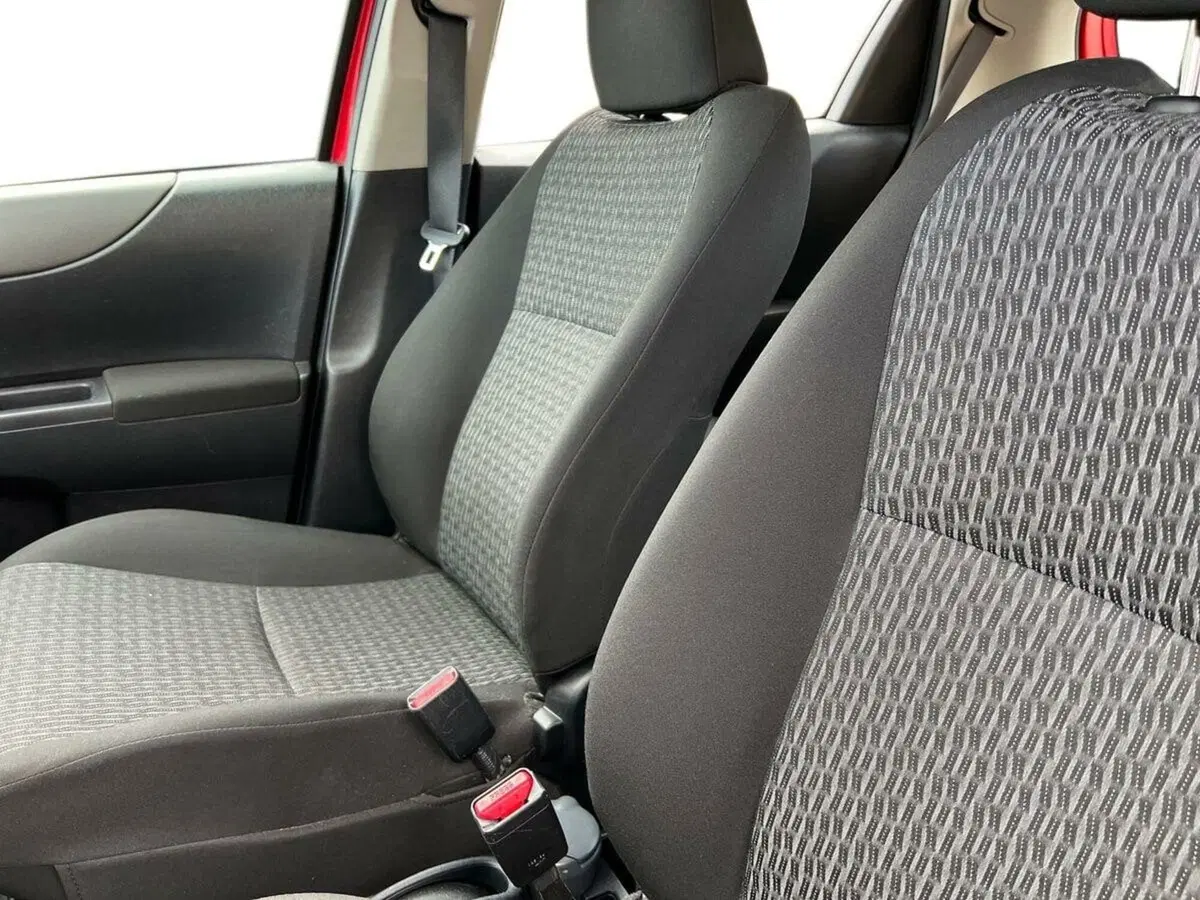 Toyota Yaris usata a Sondrio (10)