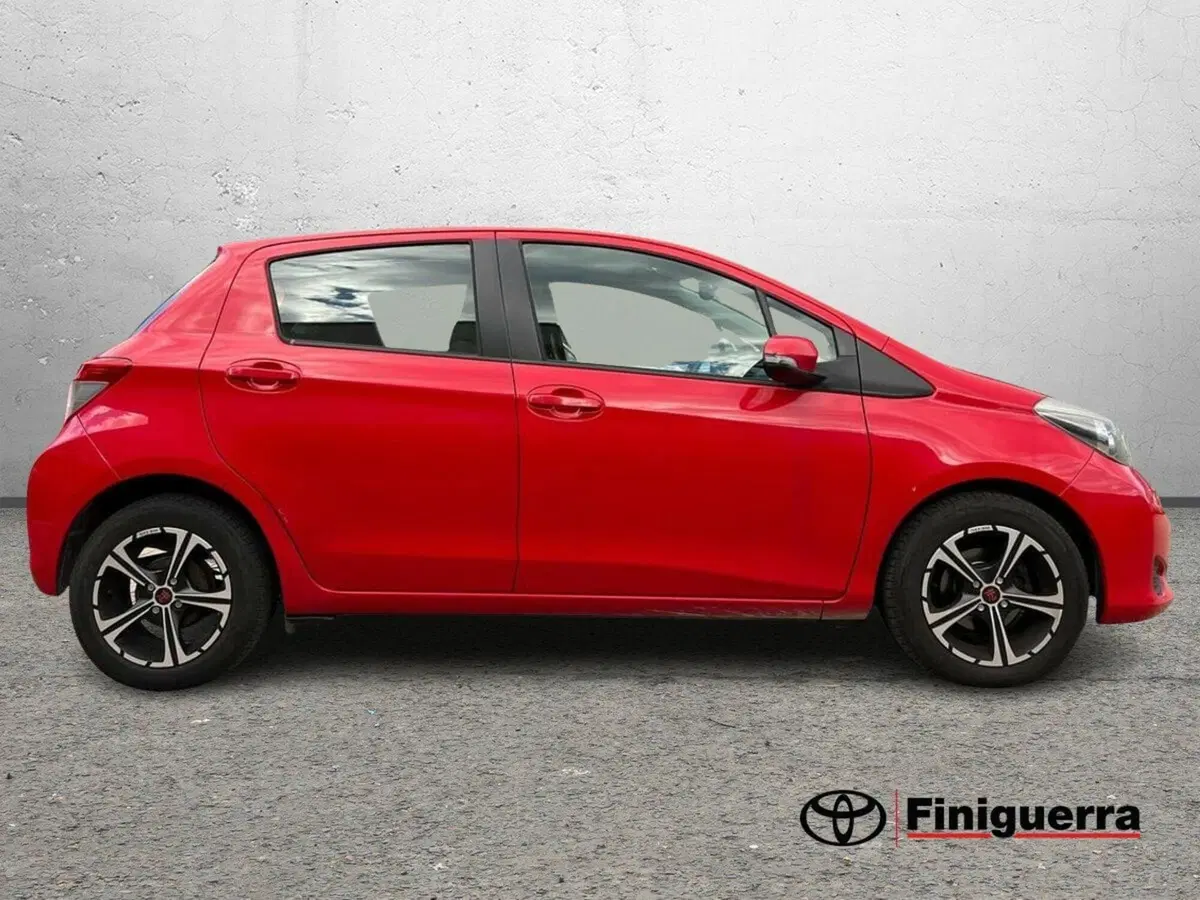 Toyota Yaris usata a Sondrio (5)