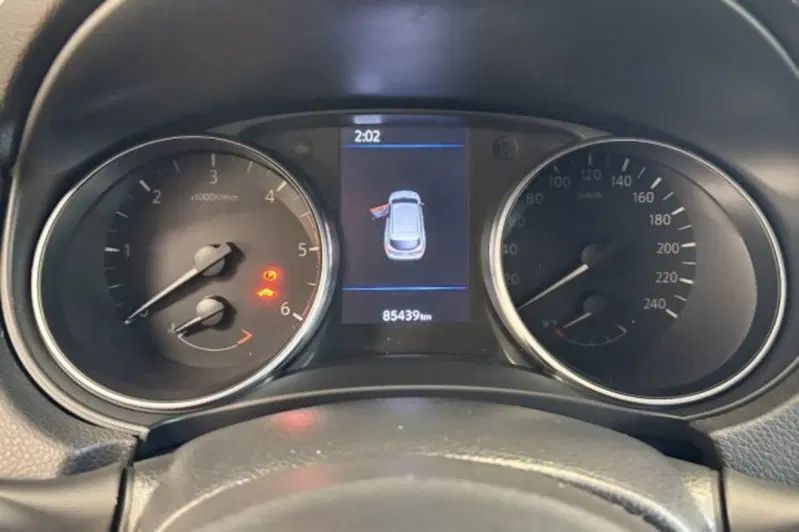 Nissan Qashqai usata a Latina (13)
