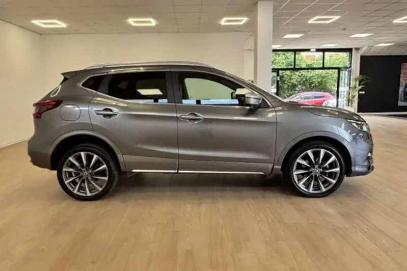 Nissan Qashqai usata a Latina (4)