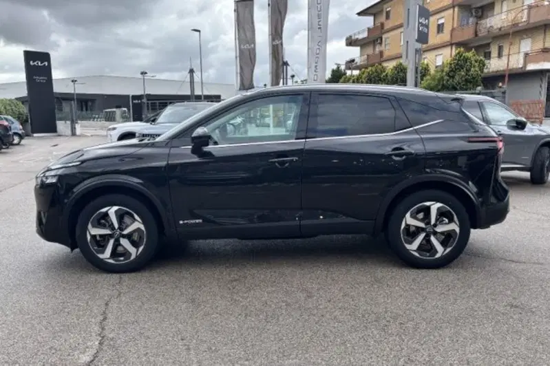 Nissan Qashqai usata a Latina (4)