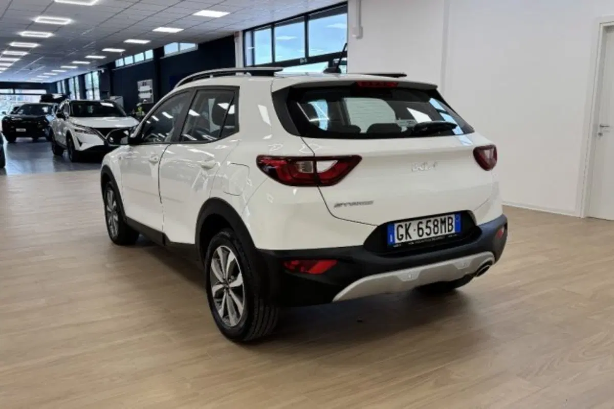 Kia Stonic usata a Latina (5)