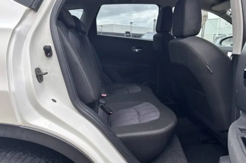 Nissan Qashqai usata a Latina (10)