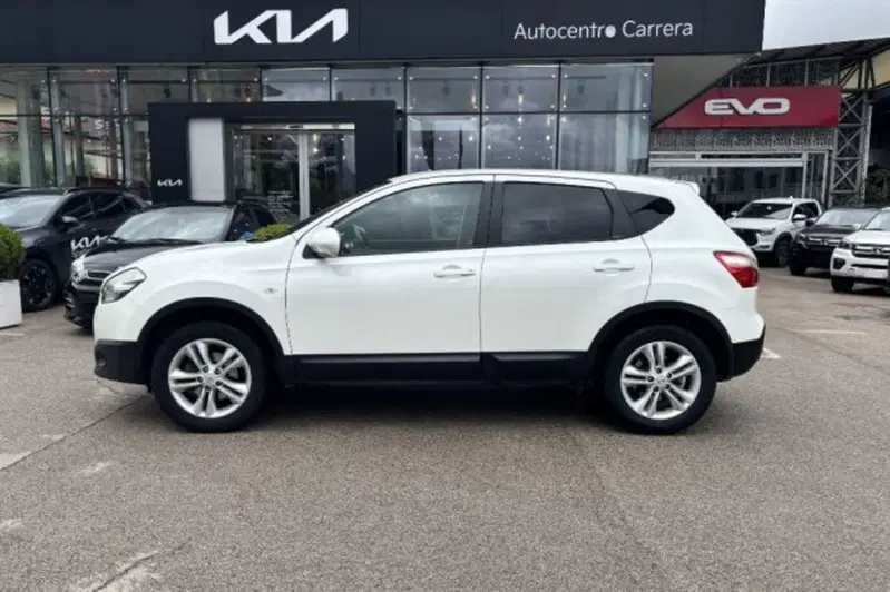 Nissan Qashqai usata a Latina (4)