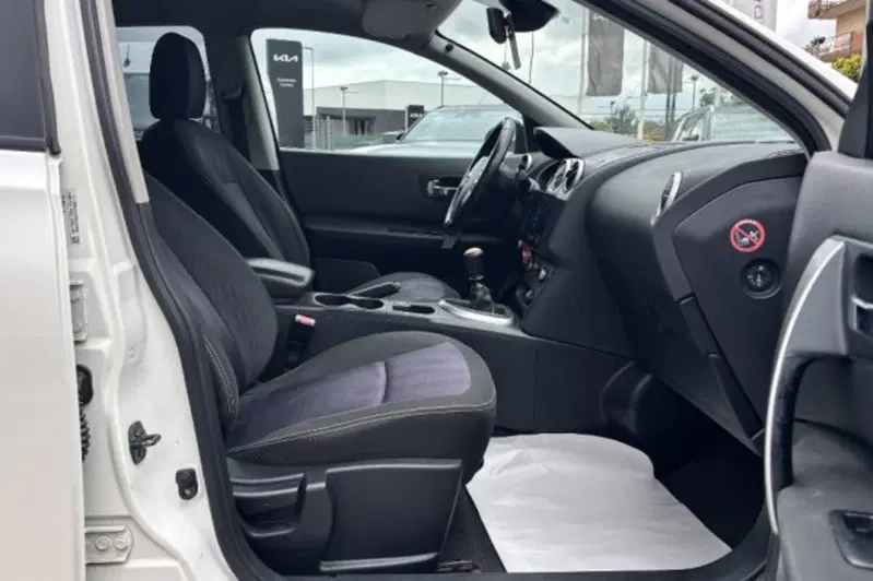 Nissan Qashqai usata a Latina (8)