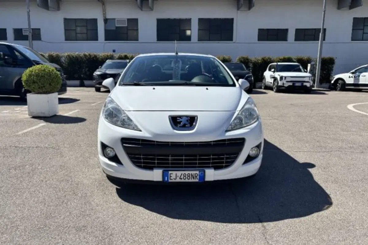 Peugeot 207 Cabrio usata a Latina (2)
