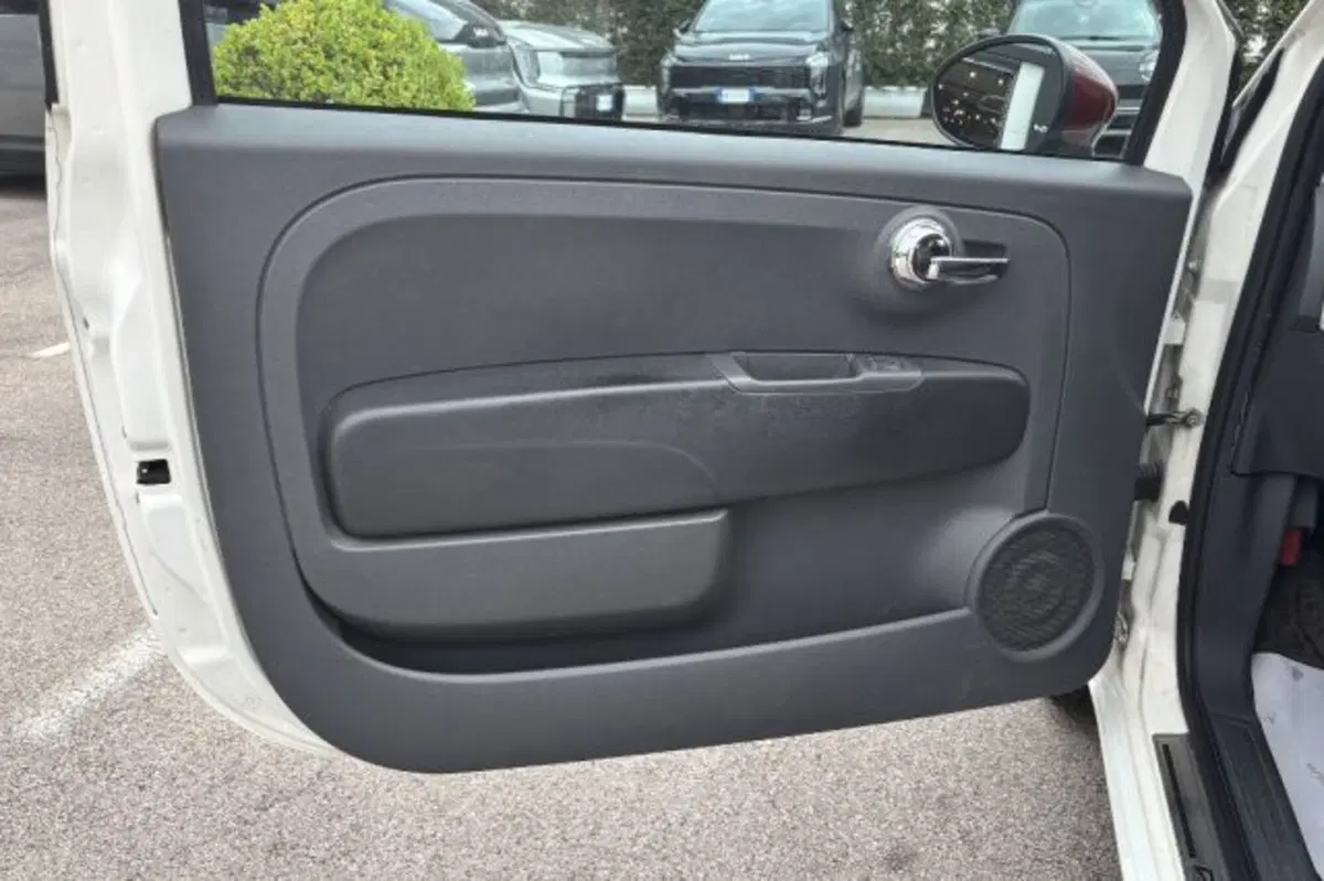 Fiat 500C Cabrio usata a Latina (11)