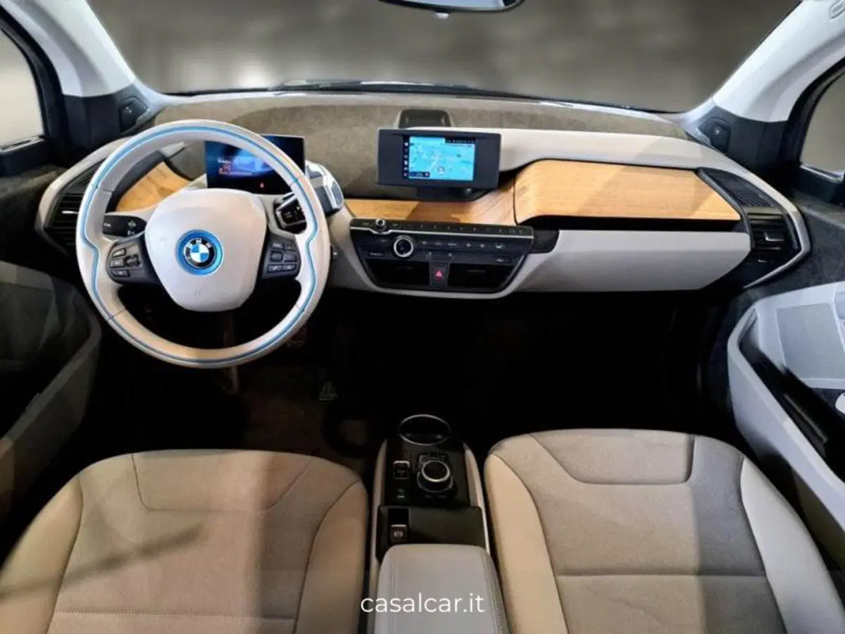BMW i3 usata a Salerno (8)