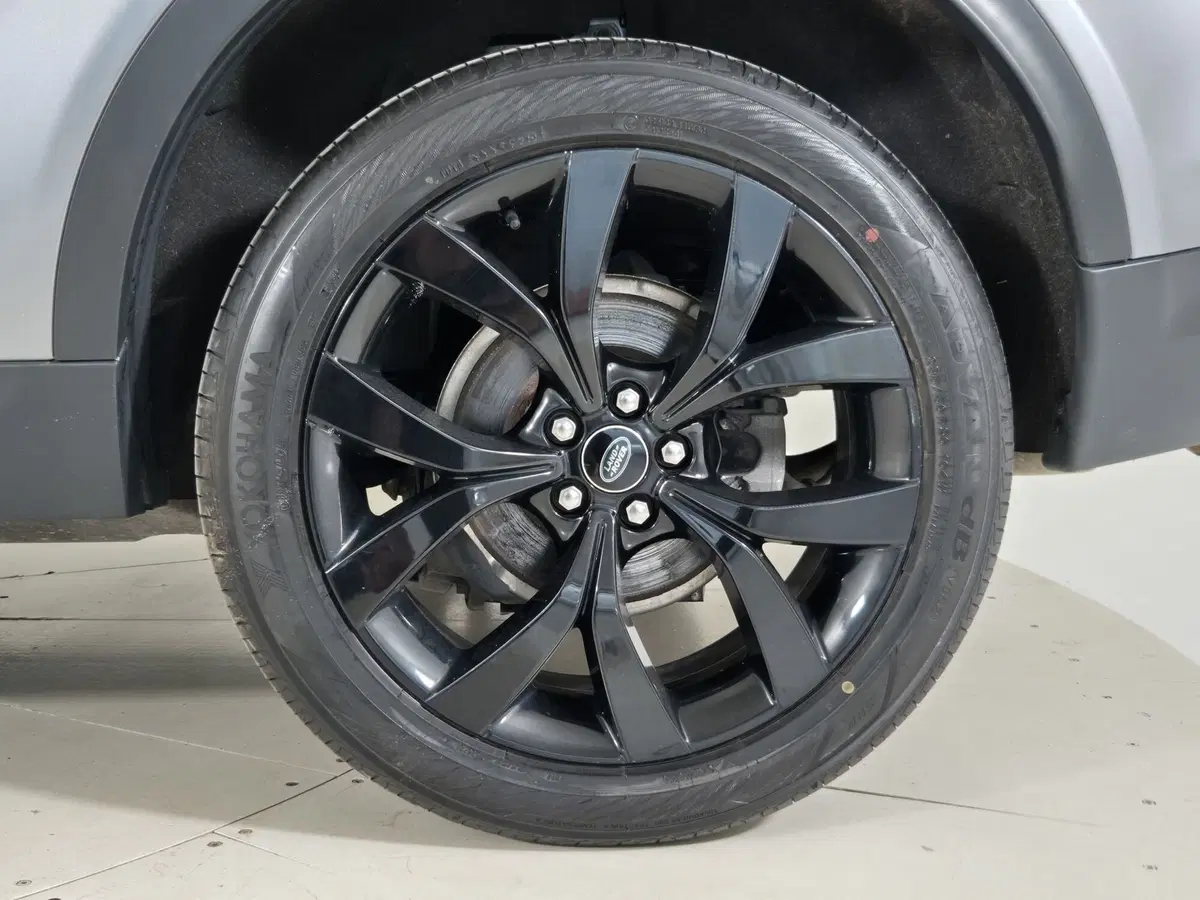Land Rover Discovery Sport usata a Torino (9)