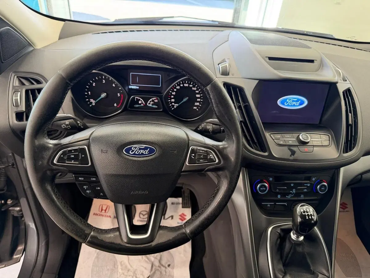 Ford Kuga usata a Napoli (10)