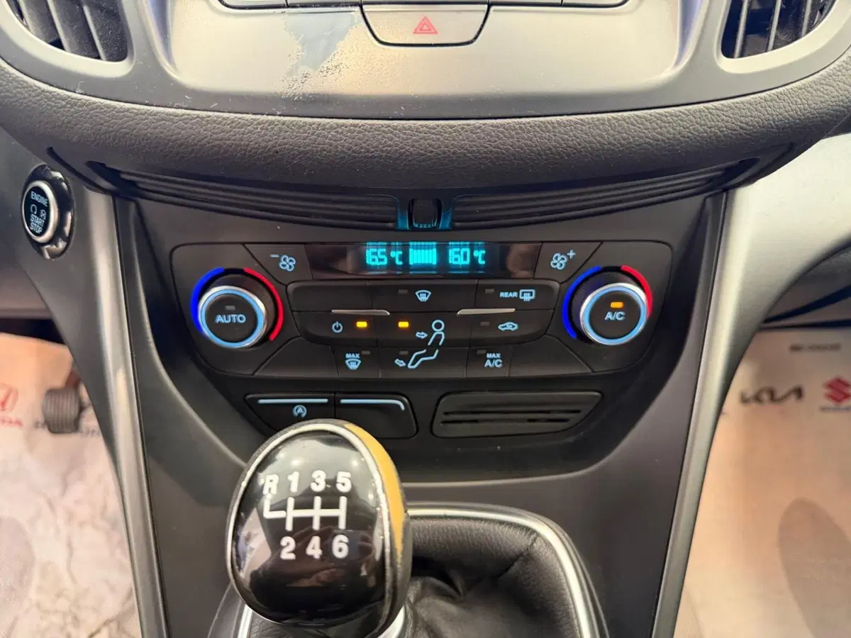 Ford Kuga usata a Napoli (13)