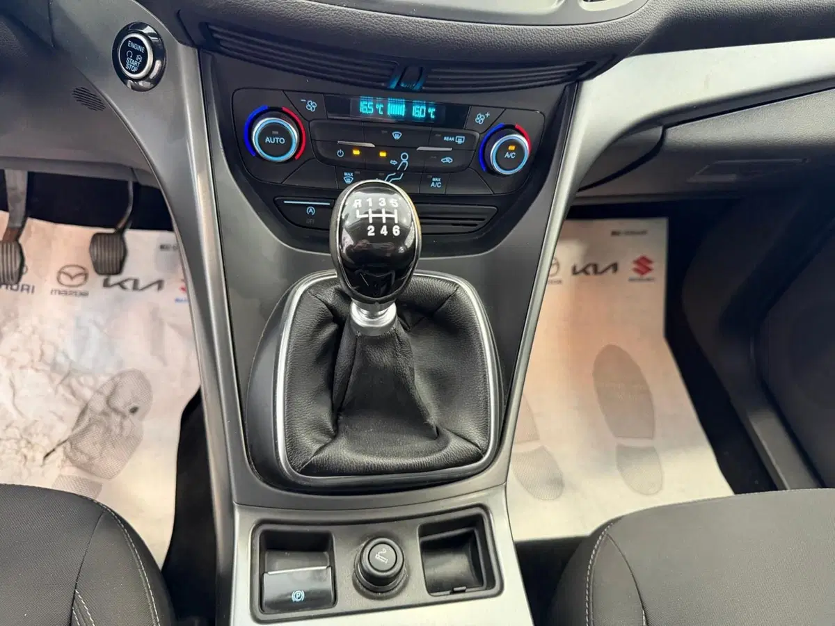 Ford Kuga usata a Napoli (14)