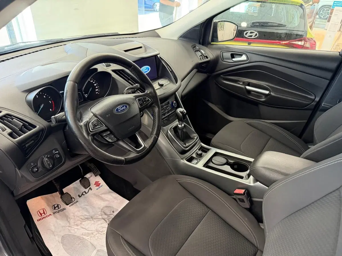 Ford Kuga usata a Napoli (9)