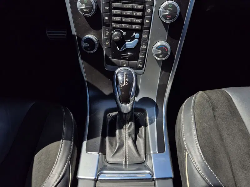 Volvo XC60 usata  (10)