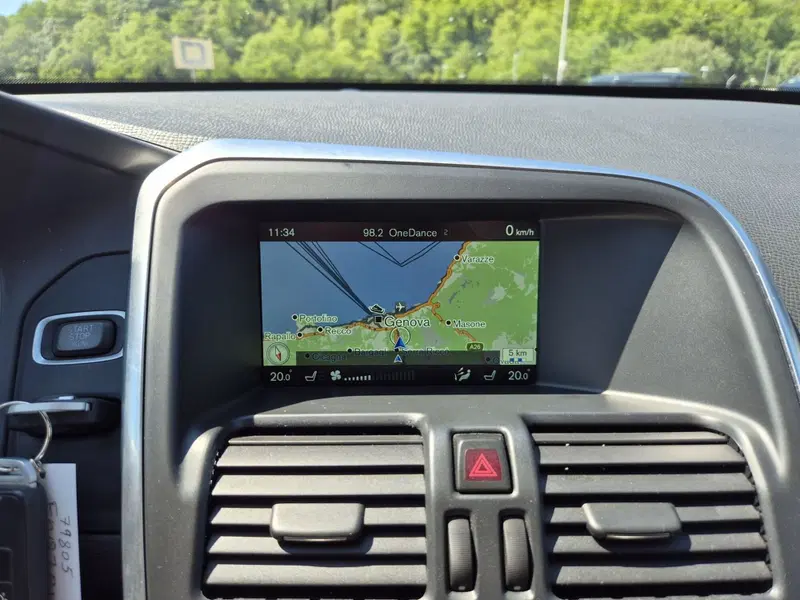 Volvo XC60 usata  (11)